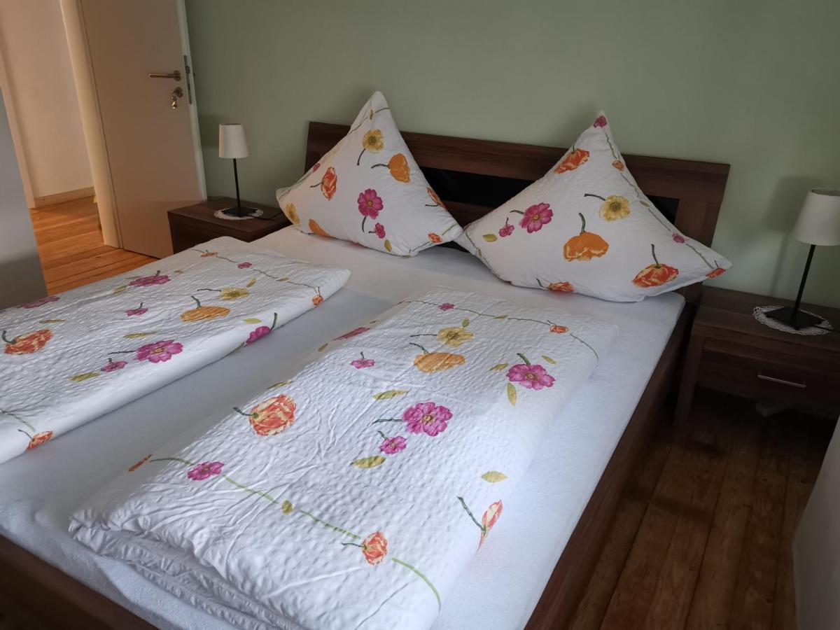 Seppl Apartment Bremm Bagian luar foto